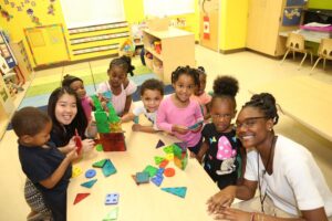 GivingTuesday - Cornell Students at Rosen Preschool