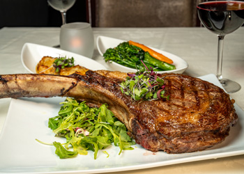 Rosen Plaza Jack's Place Tomahawk Steak