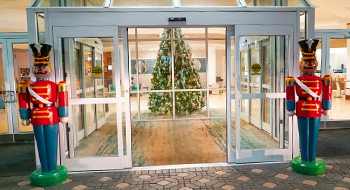 Rosen Plaza Hotel Orlando | Christmas Events & Christmas Buffet on International Drive